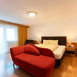 Gaestehaus -pension Edelweiss 3*