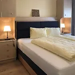 Gaestehaus -pension Edelweiss 3*