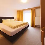 Gaestehaus -pension Edelweiss 3* Vent