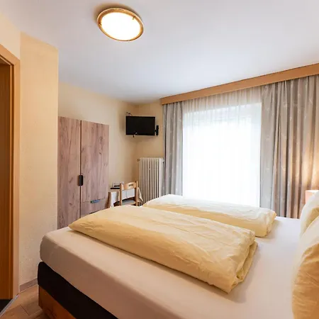 Casa de hóspedes Gaestehaus -pension Edelweiss Vent