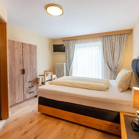 Edelweiss 3*