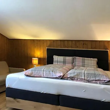 Gaestehaus -pension Edelweiss فنت