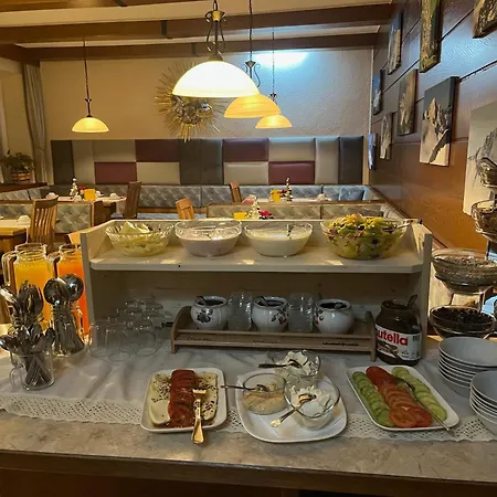 Gaestehaus -pension Edelweiss Pensión Vent