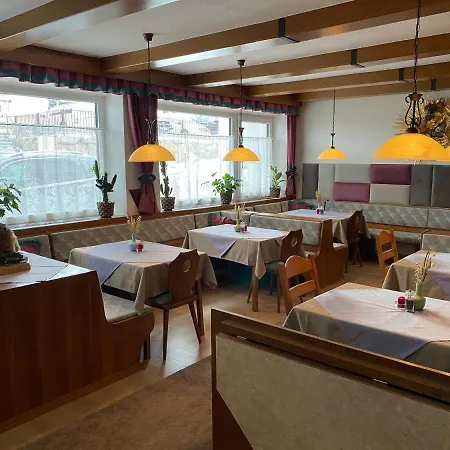 Gaestehaus -pension Edelweiss Vent