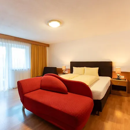 Gaestehaus -pension Edelweiss 3*