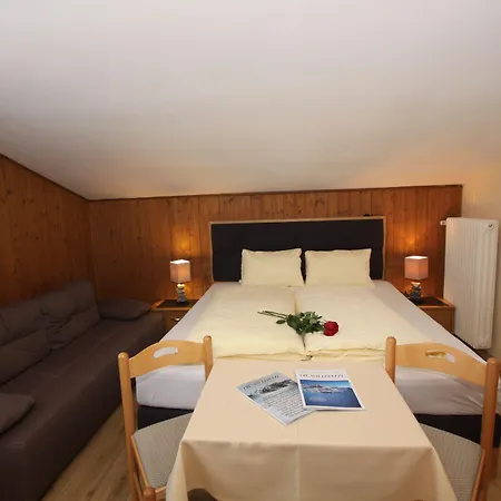 Gaestehaus -pension Edelweiss Gasthuis