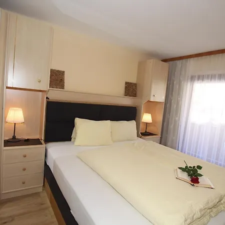 Gaestehaus -pension Edelweiss Gasthuis