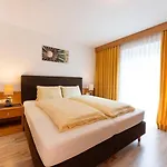 בית הארחה Gaestehaus -pension Edelweiss