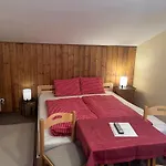 Gaestehaus -pension Edelweiss Гостевой дом
